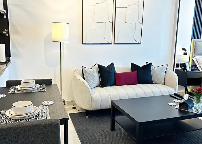 Stylish Studio 5 Minutes Away By Car From Burj Khalifa