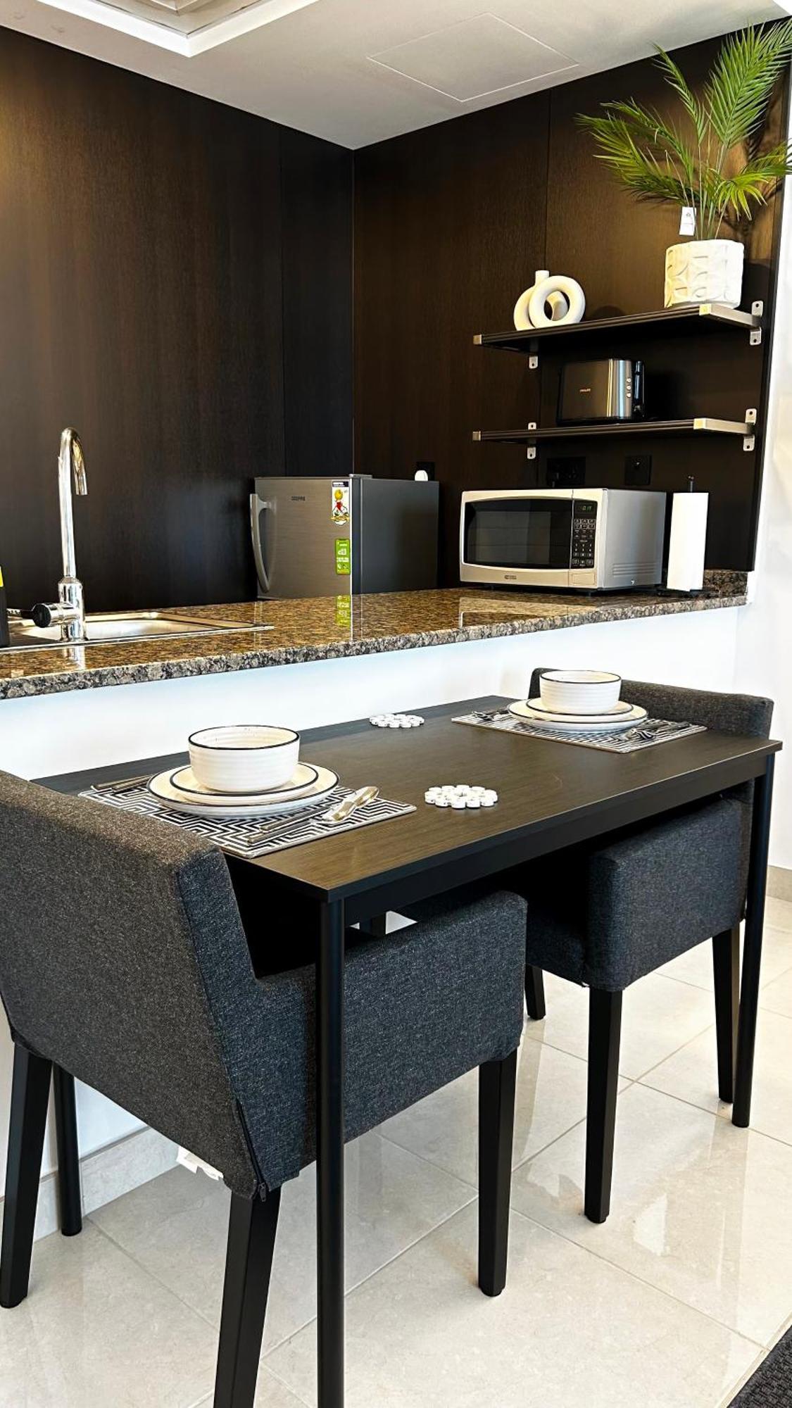 अपार्टमेंट Stylish 5 Minutes Away By Car From Burj Khalifa Dubai
